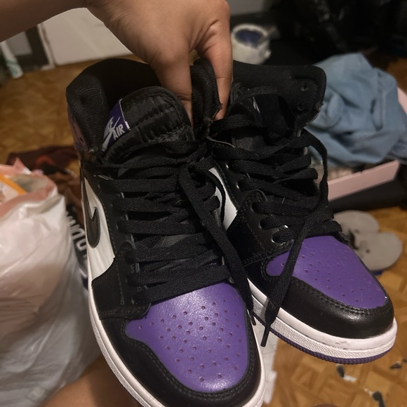 Barely worn maybe once - Picture 1 of 2